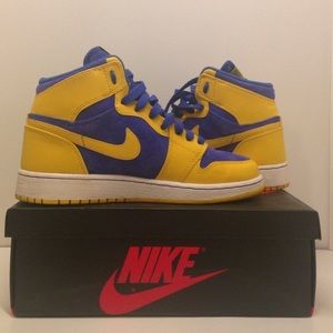 Air Jordan Retro High OG “Laney” Varsity Maize